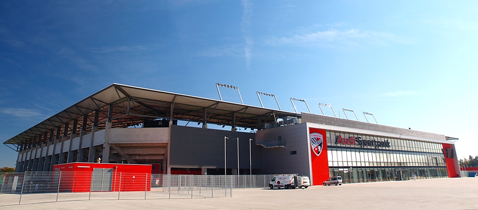 STIFTL - FESTZELTBETRIEB - Veranstaltungskalender - Public Viewing im Audi Sportpark